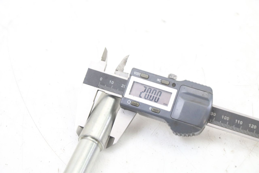 photo de EIXO DA RODA DIANTEIRA ROYAL ENFIELD HYMALAYAN 410 (2016 - 2023) - Ampliação técnica