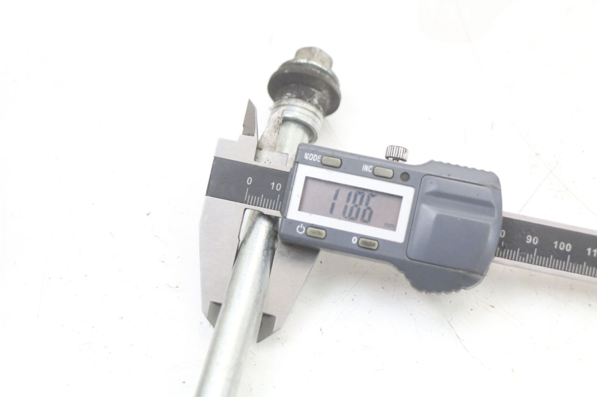 photo de EIXO DA RODA DIANTEIRA SUZUKI BURGMAN 125 (2018 - 2021) - Ampliação técnica