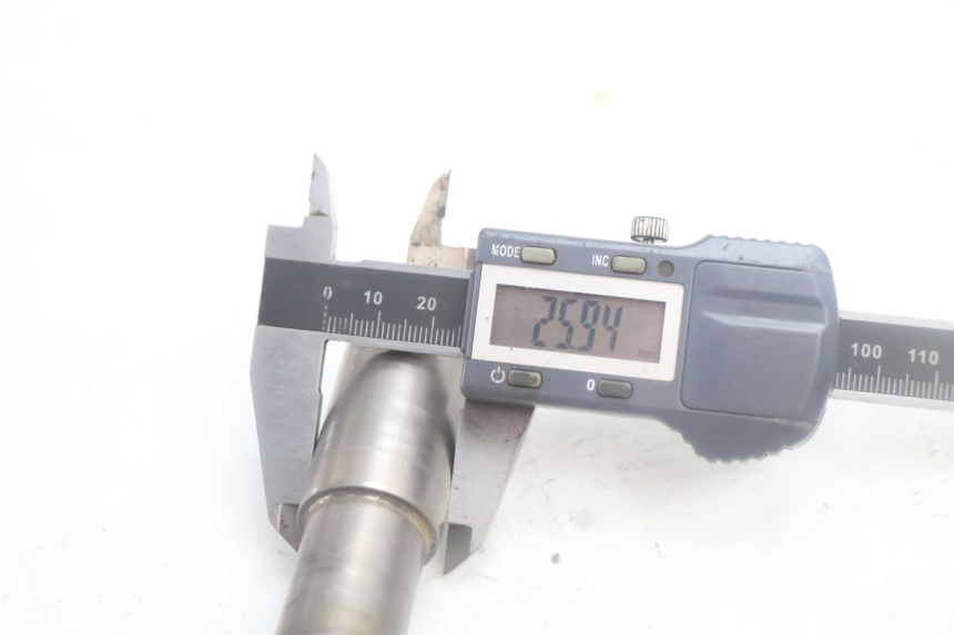 photo de EIXO DA RODA DIANTEIRA KTM SX 85 (2018 - 2024) - Pontos de fixação