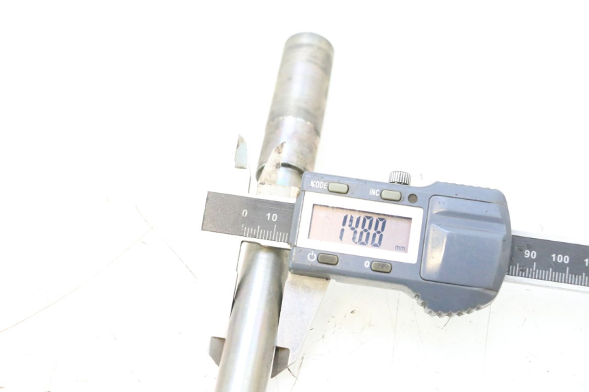 photo de EIXO DA RODA DIANTEIRA YAMAHA X-MAX XMAX 125 (2010 - 2013) - Vista geral