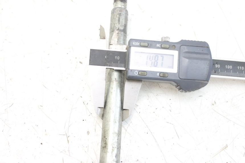 photo de EIXO DA RODA DIANTEIRA PIAGGIO X9 EVOLUTION 250 (2003 - 2007) - Ampliação técnica