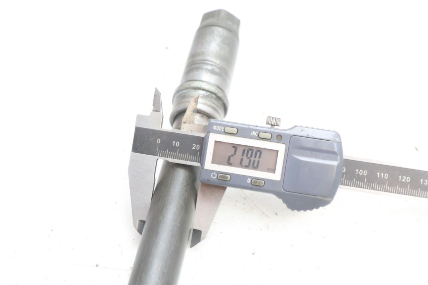 photo de EIXO DA RODA DIANTEIRA YAMAHA XJR 1300 (1998 - 2002) - Vista geral