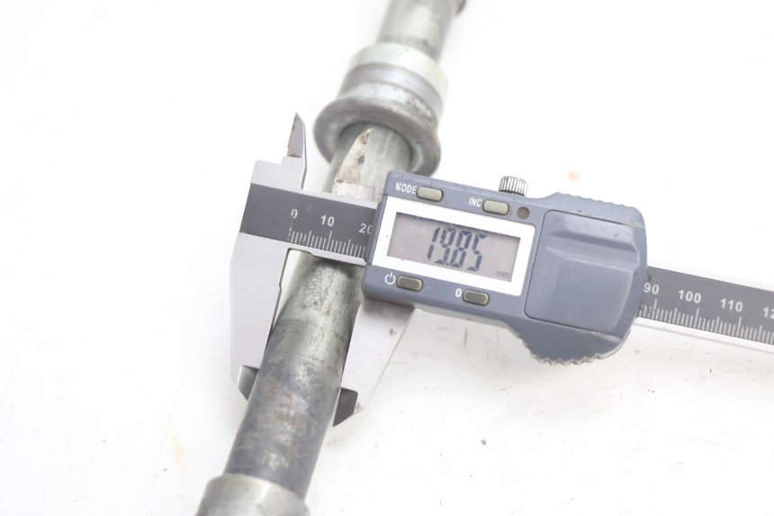 photo de EIXO DA RODA DIANTEIRA KAWASAKI ZX-6R ZX6R 600 (1995 - 1997) - Vista geral