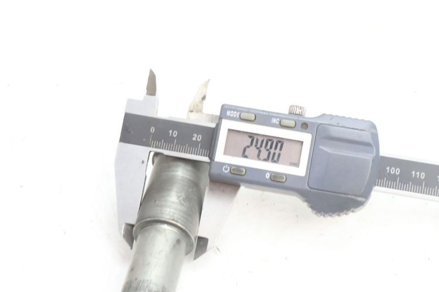 photo de EIXO DA RODA DIANTEIRA KAWASAKI ZZR 600 (1995 - 2004) - Vista geral
