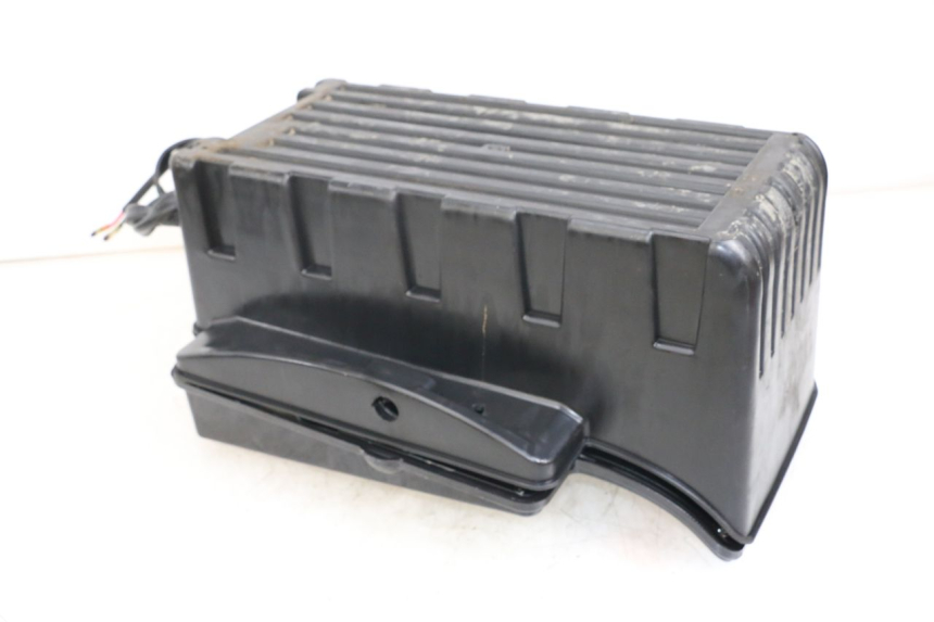 photo de CAIXA DE BATERIA E-MAX 80L 1 (2011 - 2014) - Detalhe da peça
