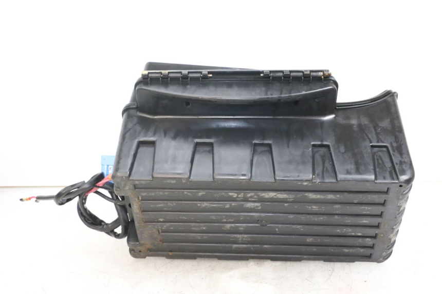 photo de CAIXA DE BATERIA E-MAX 80L 1 (2011 - 2014) - Outro ângulo de visão