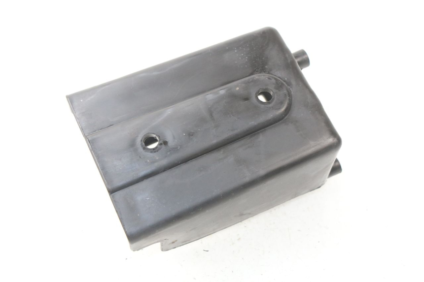 photo de SUPORTE DE BATERIA HYOSUNG AQUILA GV 125 (2009 - 2016) - Zoom do estado de desgaste