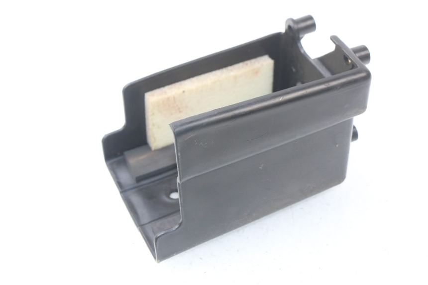 photo de SUPORTE DE BATERIA HYOSUNG AQUILA GV 125 (2009 - 2016) - Outro ângulo de visão