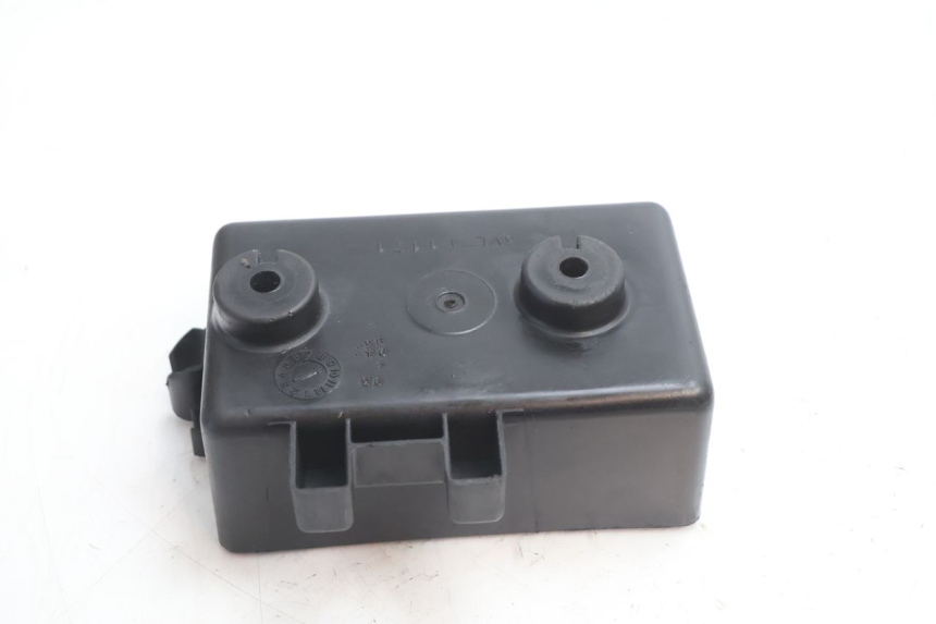 photo de SUPORTE DE BATERIA MBK BOOSTER SPIRIT 50 (1996 - 1999) - Outro ângulo de visão