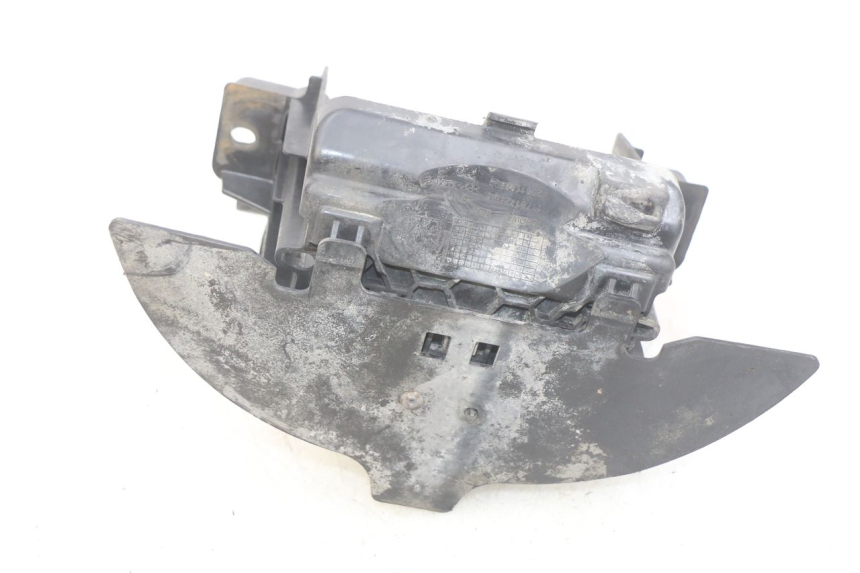 photo de SUPORTE DE BATERIA PEUGEOT CITYSTAR 125 (2011 - 2017) - Zoom do estado de desgaste