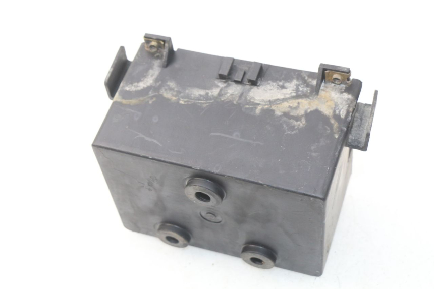 photo de SUPORTE DE BATERIA KYMCO DINK STREET 125 (2009 - 2014) - Zoom do estado de desgaste