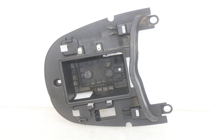 photo de CAIXA DE BATERIA PEUGEOT DJANGO 4T 50 (2014 - 2019) - Outro ângulo de visão