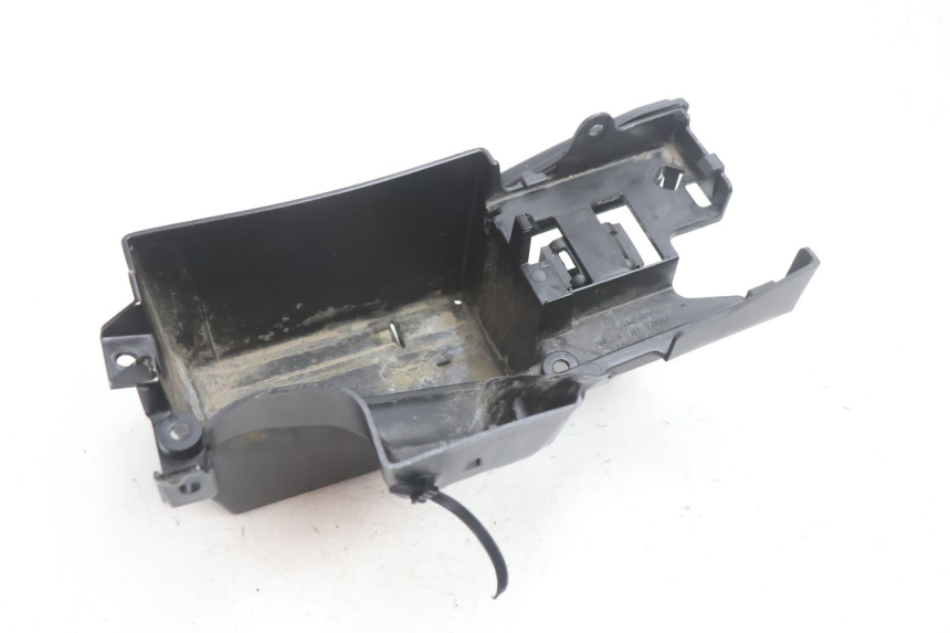 photo de SUPORTE DE BATERIA KAWASAKI ER-6 ER6 N 650 (2005 - 2009) - Zoom do estado de desgaste