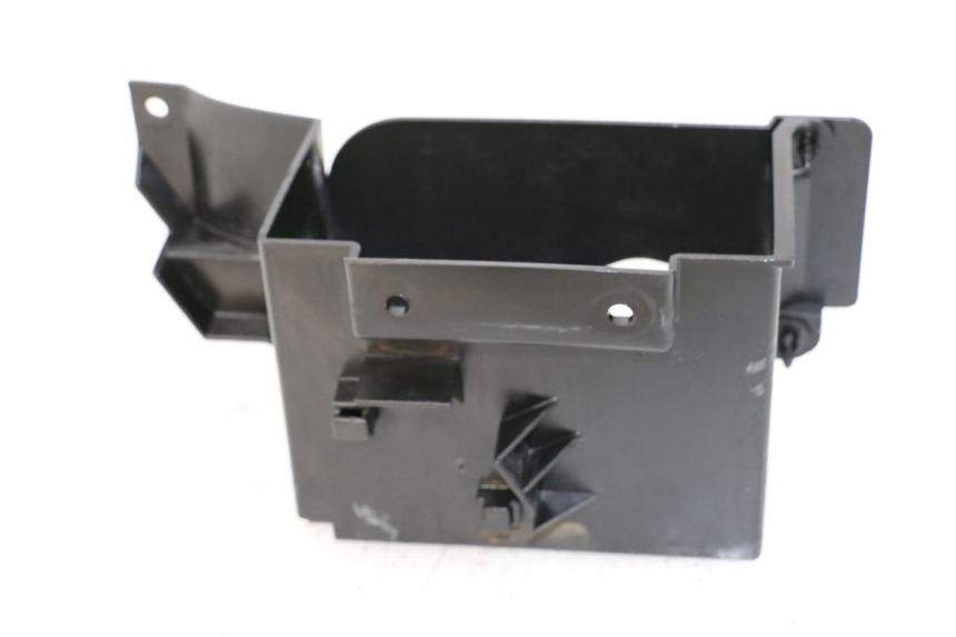 photo de CAIXA DE BATERIA YAMAHA FJR ABS 1300 (2006 - 2012) - Zoom do estado de desgaste