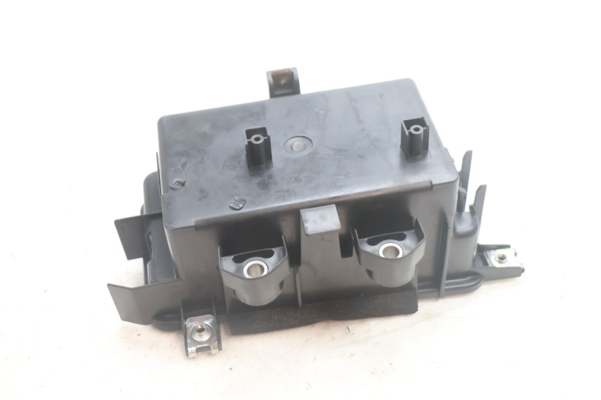 photo de SUPORTE DE BATERIA HONDA FJS SILVER WING SILVERWING 400 (2005 - 2008) - Outro ângulo de visão