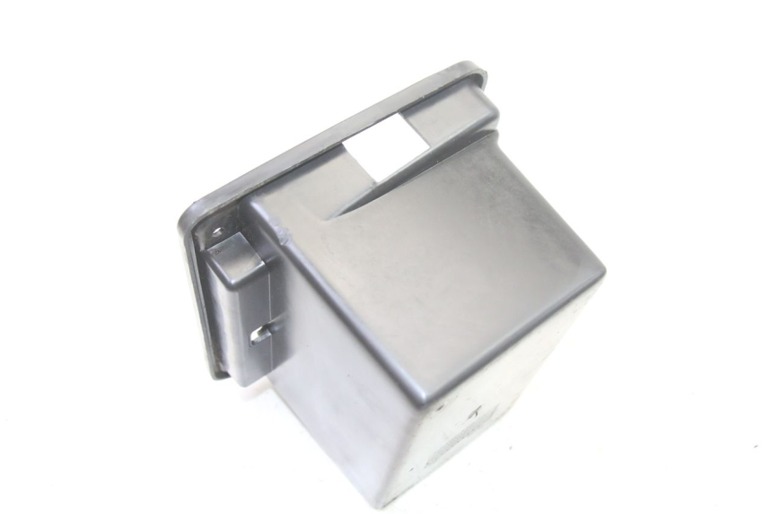 photo de SUPORTE DE BATERIA VENESI FLY RETRO 4T 50 (2020 - 2025) - Vista geral