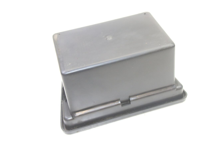 photo de SUPORTE DE BATERIA VENESI FLY RETRO 4T 50 (2020 - 2025) - Estado da superfície