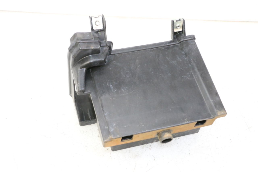 photo de SUPORTE DE BATERIA HONDA FORZA ABS 300 (2013 - 2017) - Outro ângulo de visão
