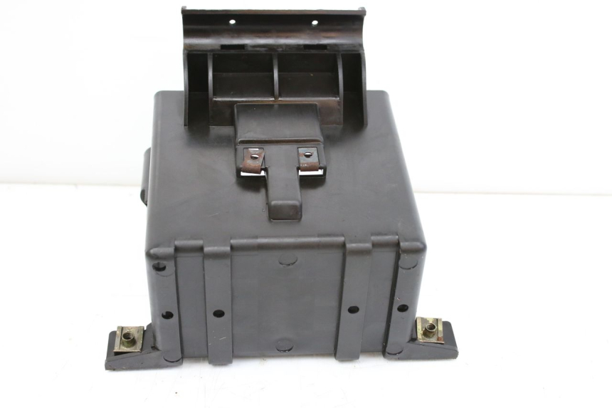 photo de SUPORTE DE BATERIA PIAGGIO HEXAGON 2T 125 (1994 - 1998) - Zoom do estado de desgaste