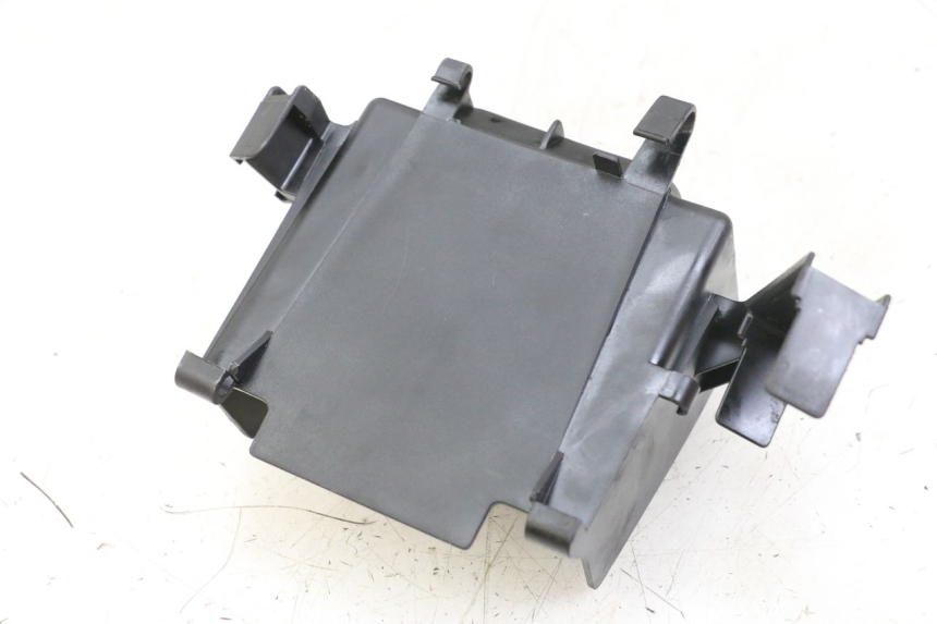 photo de SUPORTE DE BATERIA HONDA NES AROBASE 125 (2000 - 2003) - Outro ângulo de visão