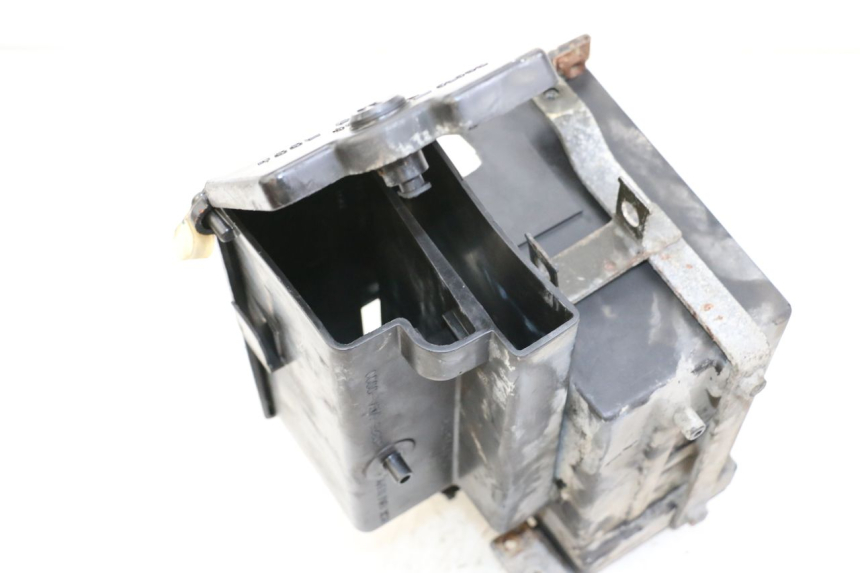 photo de SUPORTE DE BATERIA HONDA VT C2 SHADOW 750 (1997 - 2001) - Ampliação técnica