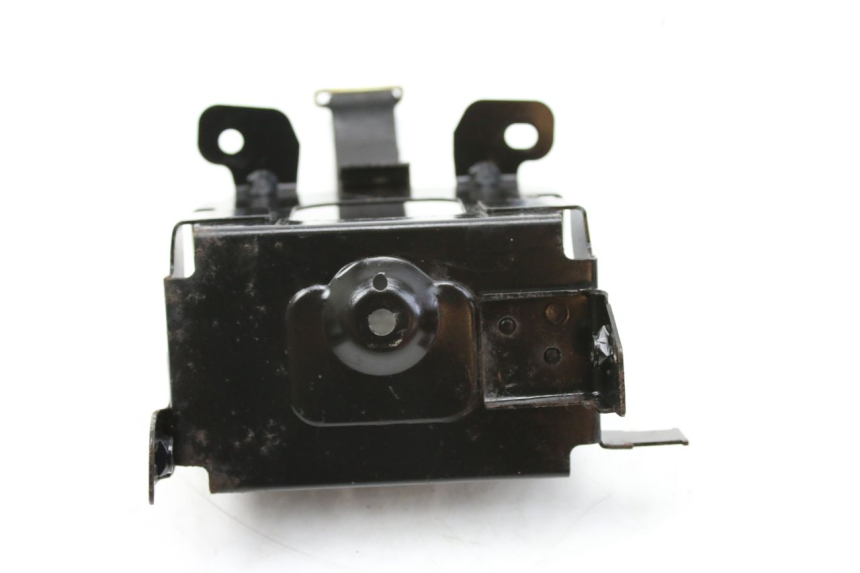 photo de SUPORTE DE BATERIA SYM HUSKY 125 (1999 - 2005) - Outro ângulo de visão