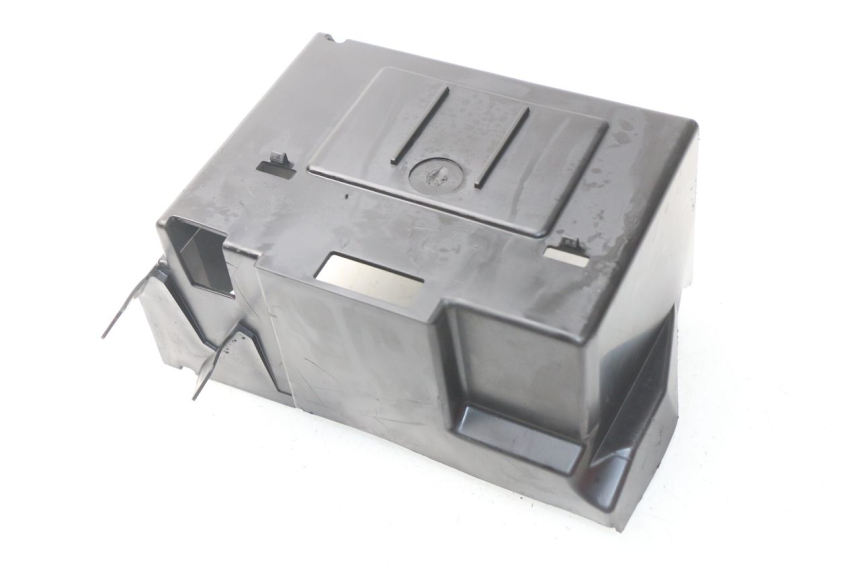 photo de SUPORTE DE BATERIA HONDA INTEGRA NC D 750 (2016 - 2018) - Zoom do estado de desgaste