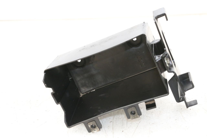 photo de SUPORTE DE BATERIA KAWASAKI GTR 1000 (1994 - 2004) - Zoom do estado de desgaste