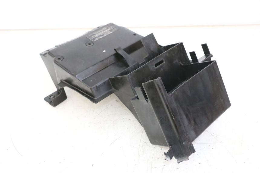 photo de CAIXA DE BATERIA KAWASAKI ZR7 ZR-7 S 750 (1999 - 2004) - Outro ângulo de visão
