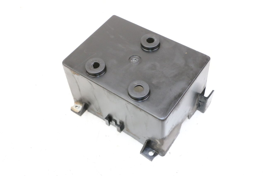photo de SUPORTE DE BATERIA KYMCO DINK STREET 125 (2009 - 2014) - Detalhe da peça