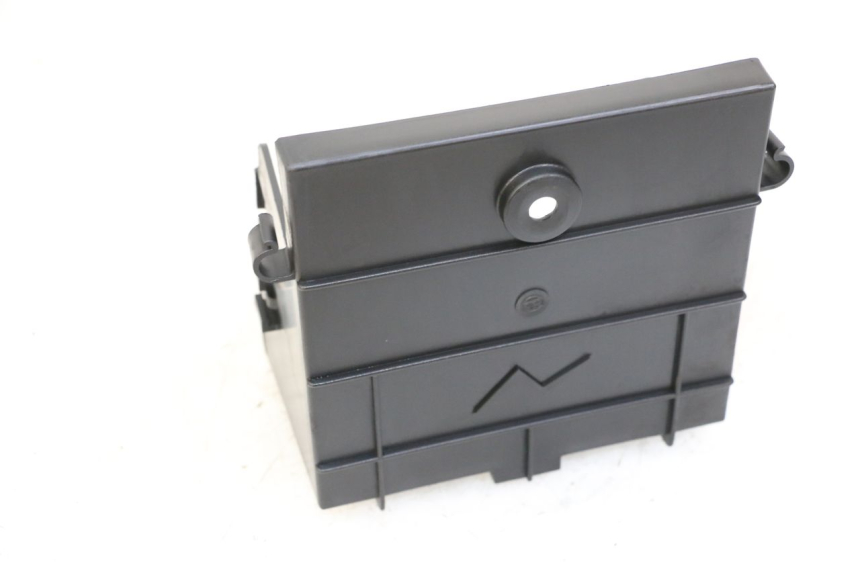 photo de SUPORTE DE BATERIA KYMCO XCITING 500 (2007 - 2010) - Zoom do estado de desgaste