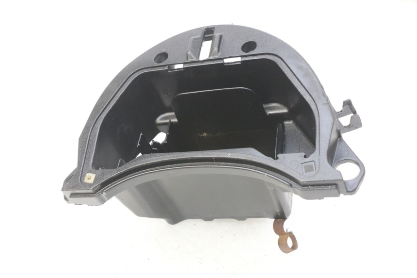 photo de SUPORTE DE BATERIA PIAGGIO LIBERTY IGET S 125 (2016 - 2020) - Outro ângulo de visão