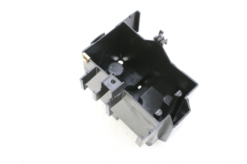 photo de SUPORTE DE BATERIA PEUGEOT LUDIX 50 (2005 - 2007) - Ampliação técnica