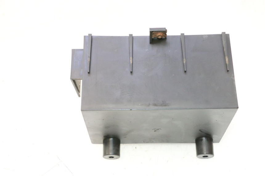 photo de CAIXA DE BATERIA KYMCO MOVIE S 125 (2009 - 2018) - Ampliação técnica