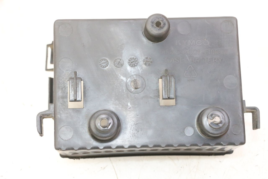 photo de SUPORTE DE BATERIA KYMCO LIKE 4T 50 (2019 - 2025) - Zoom do estado de desgaste