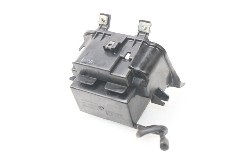 photo de CAIXA DE BATERIA HONDA PCX (JF47) 125 (2012 - 2013) - Outro ângulo de visão