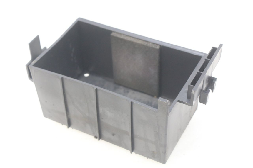 photo de SUPORTE DE BATERIA KYMCO PEOPLE 250 (2004 - 2008) - Zoom do estado de desgaste