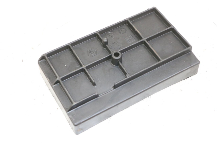 photo de CAIXA DE BATERIA PIAGGIO VESPA LX 150 (2005 - 2013) - Zoom do estado de desgaste