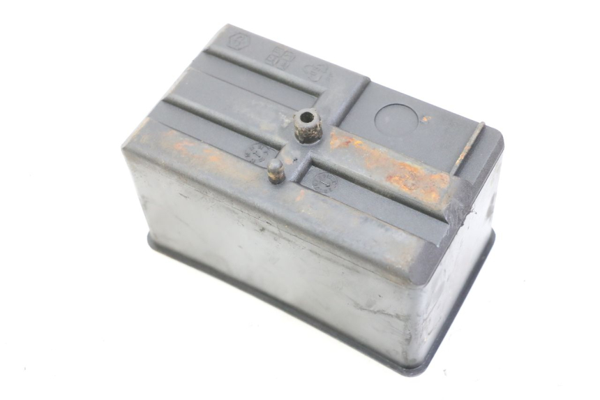 photo de CAIXA DE BATERIA PIAGGIO VESPA S 2T 50 (2007 - 2014) - Detalhe da peça