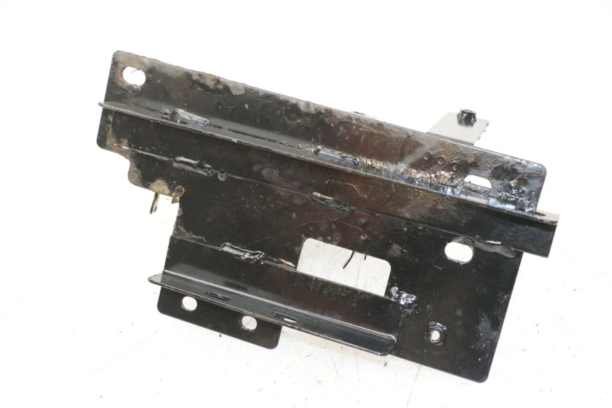 photo de SUPORTE DE BATERIA REGAL RAPTOR SPYDER 125 (2010 - 2018) - Outro ângulo de visão
