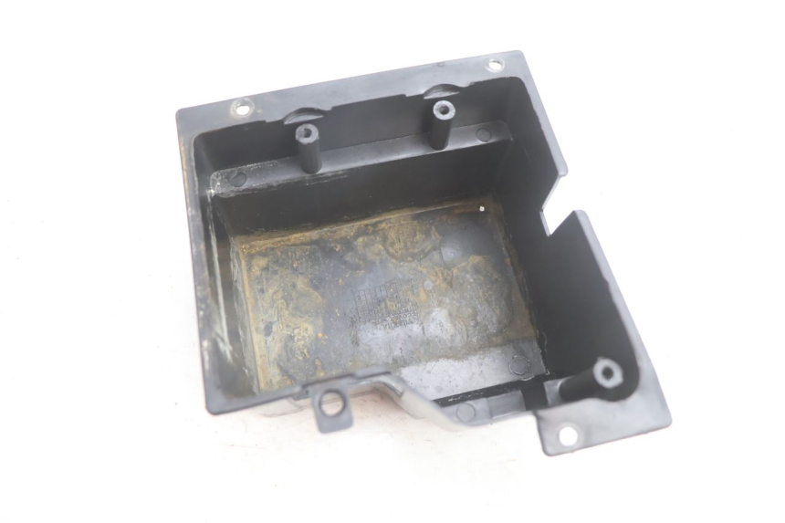 photo de CAIXA DE BATERIA LAZIO RENO 50 (2016 - 2021) - Detalhe da peça