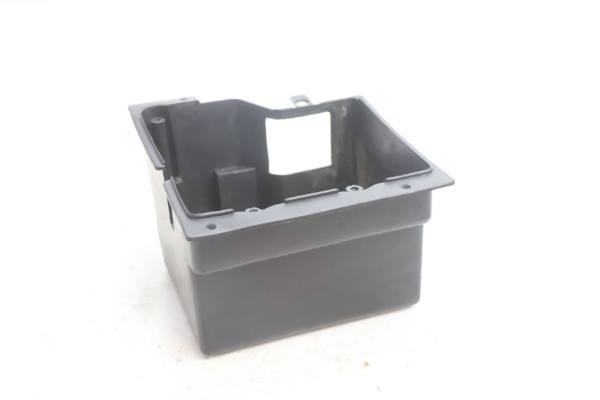 photo de SUPORTE DE BATERIA TNT MOTOR ROMA 12' 2T 50 (2007 - 2018) - Detalhe da peça
