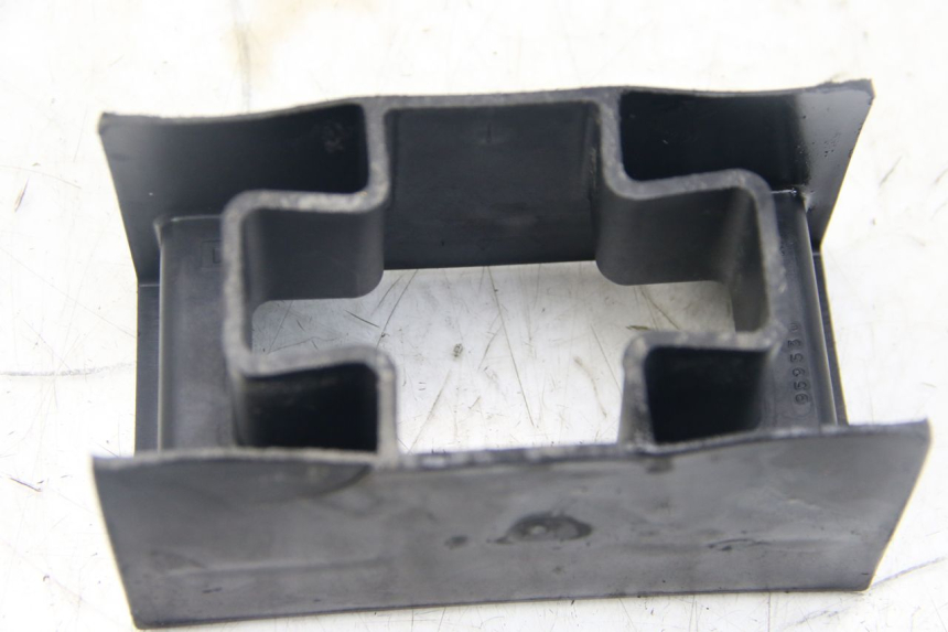 photo de CAIXA DE BATERIA GILERA RUNNER SP 50 (2009 - 2017) - Zoom do estado de desgaste