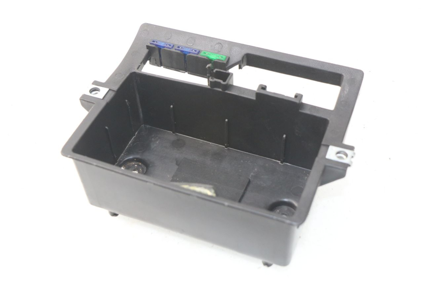 photo de SUPORTE DE BATERIA DAELIM S3 125 (2010 - 2017) - Vista principal