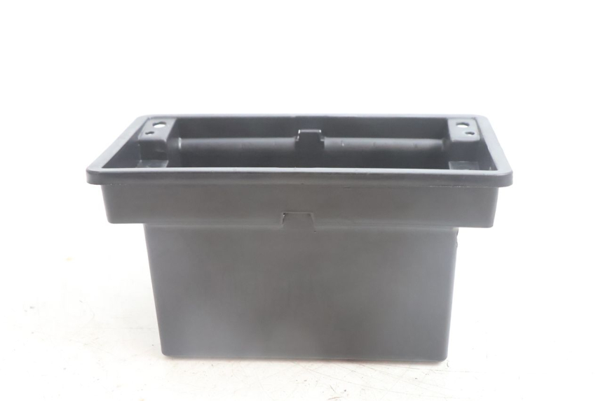 photo de SUPORTE DE BATERIA JM MOTORS SANTANA EVO 50 (2024 - 2026) - Zoom do estado de desgaste
