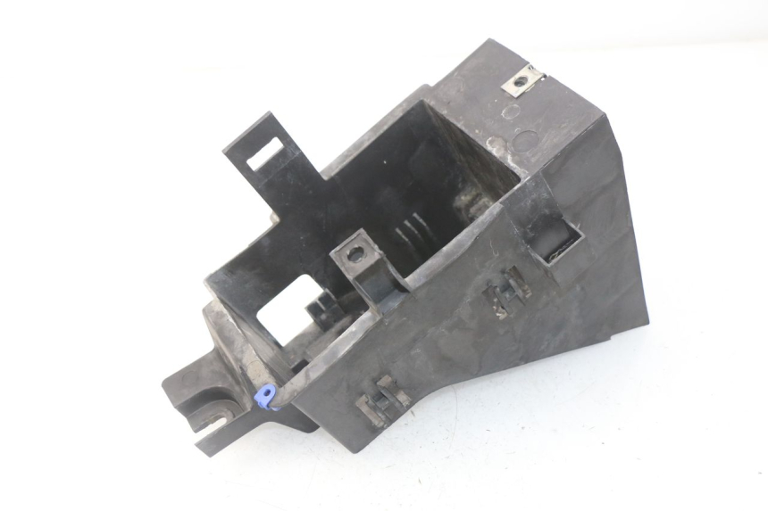 photo de SUPORTE DE BATERIA PEUGEOT SATELIS 500 (2007 - 2013) - Zoom do estado de desgaste
