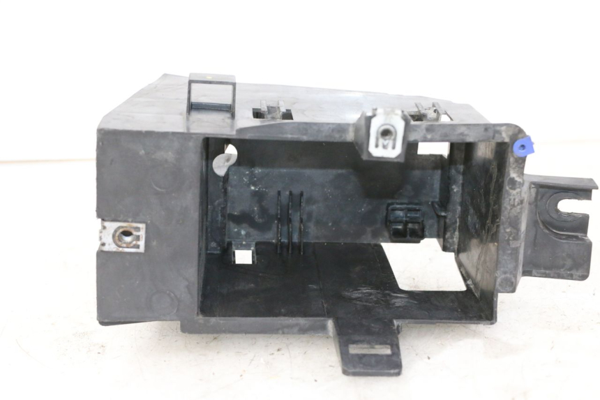 photo de SUPORTE DE BATERIA PEUGEOT SATELIS 250 (2006 - 2012) - Zoom do estado de desgaste