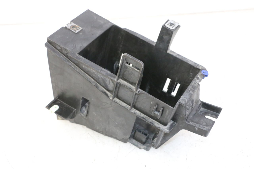 photo de SUPORTE DE BATERIA PEUGEOT SATELIS 250 (2006 - 2012) - Outro ângulo de visão
