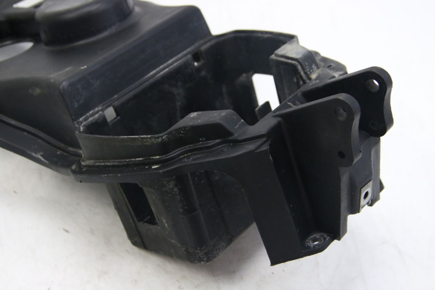 photo de SUPORTE DE BATERIA APRILIA SCARABEO 4T 50 (2009 - 2017) - Marcações e referências