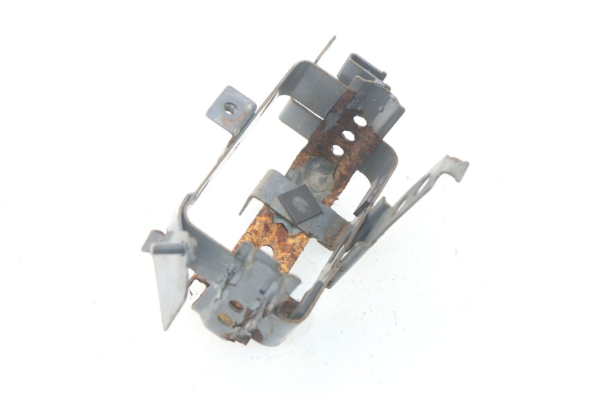 photo de SUPORTE DE BATERIA HONDA SCV LEAD 100 (2003 - 2007) - Outro ângulo de visão